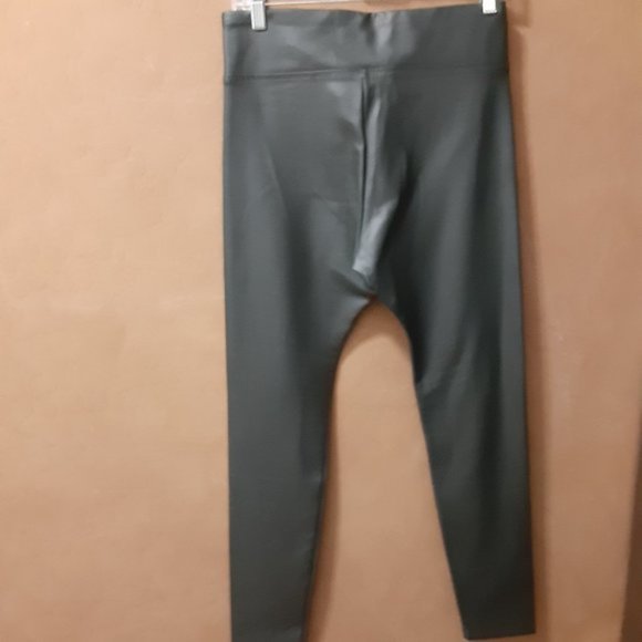 Romeo & Juliet Couture Pants - Romeo & Juliet Couture Faux Leather Leggings Pants